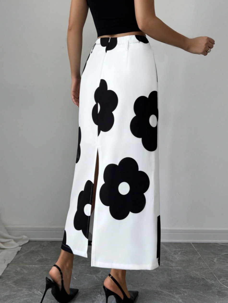 ชุดเซ็ต 2 ชิ้น เสื้อครอปคอเหลี - Midi Skirt Floral บทวิจารณ์และราคา